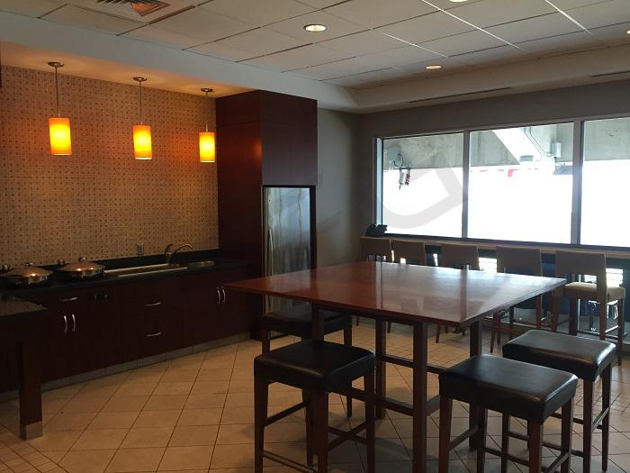 Kansas City Royals Suite Rentals Kauffman Stadium Suite Experience