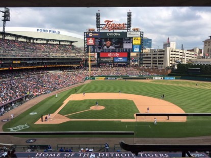 Pistons' Ivey, Duren throw out first pitches at Comerica Park